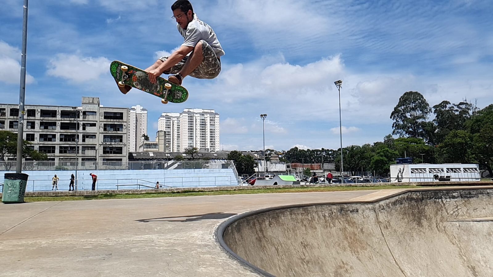 Bowl session, Sunday roots